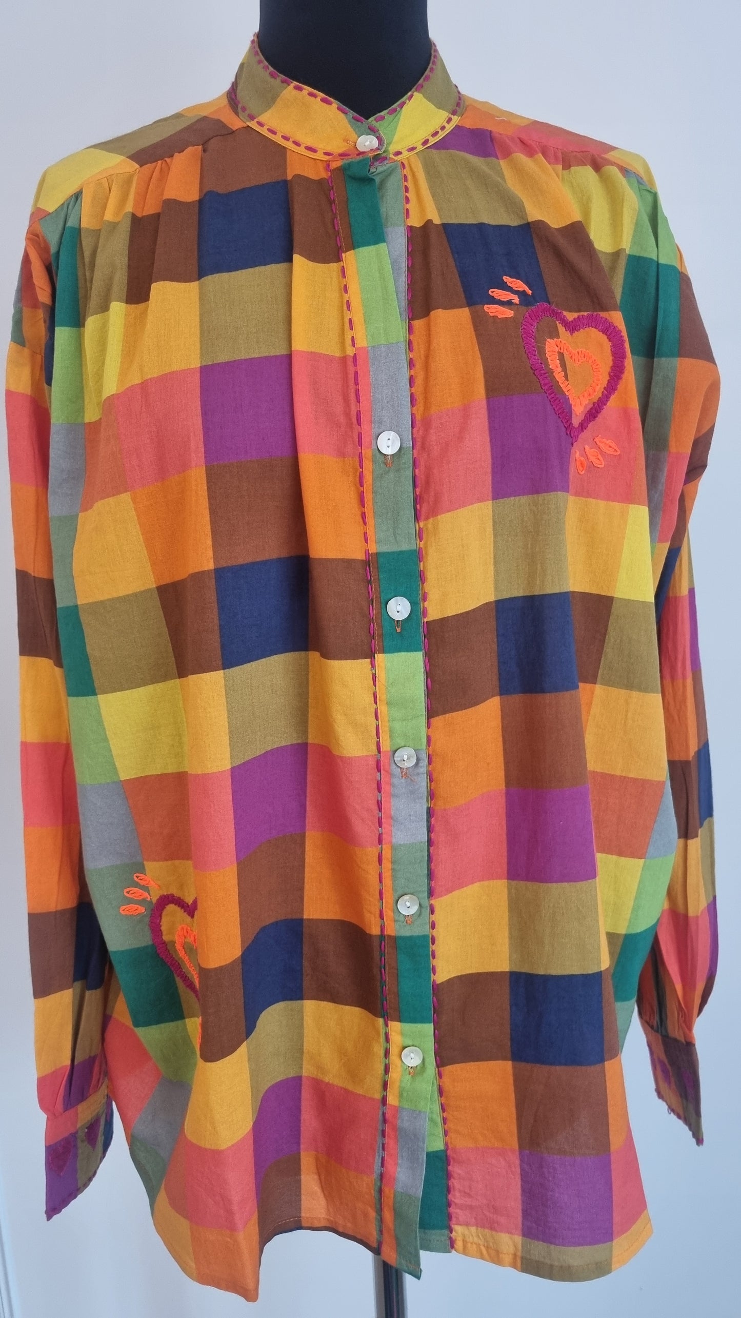 Blouse brodée