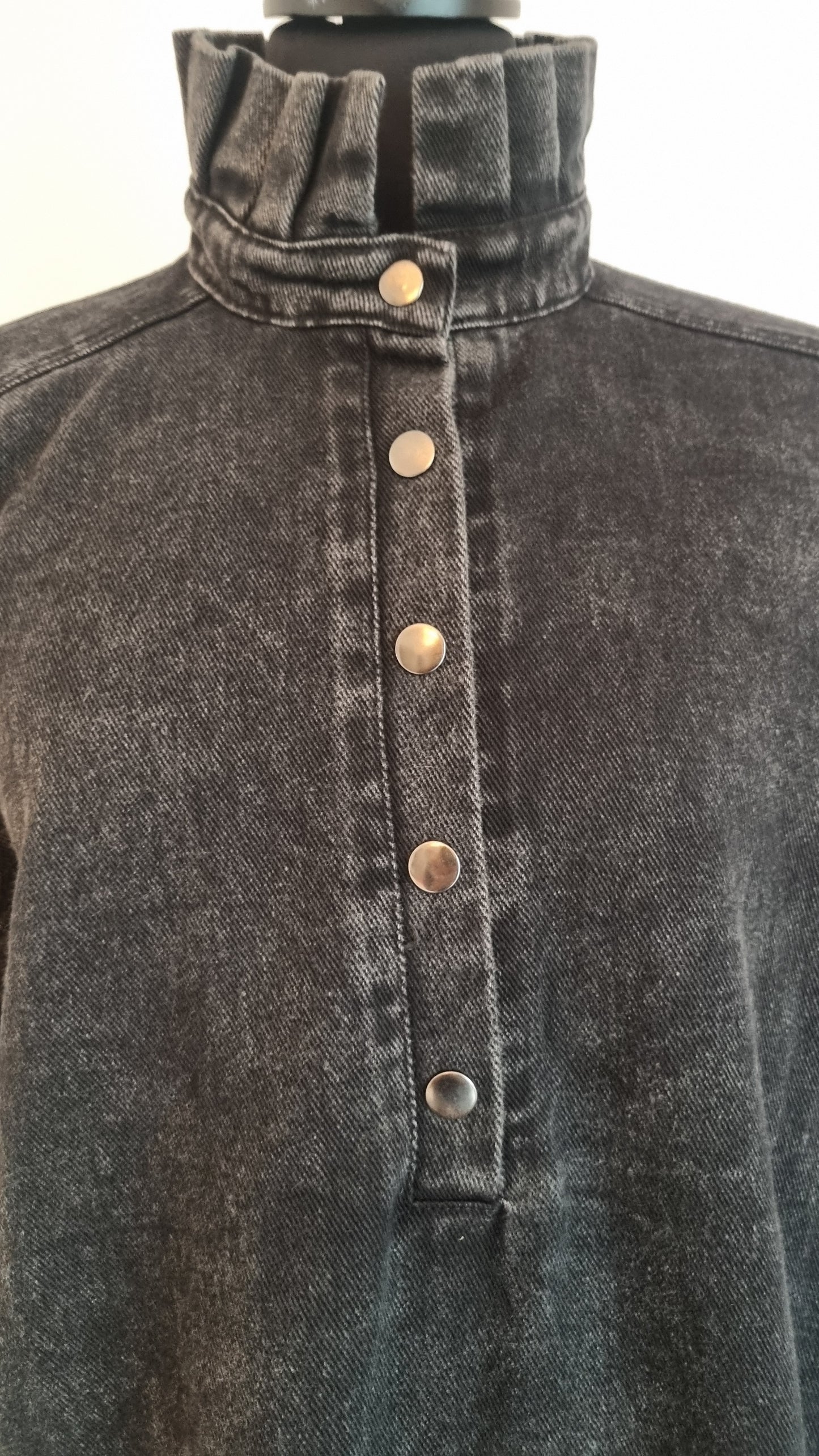 Robe đź‘— cool en jean's noir taille S/M