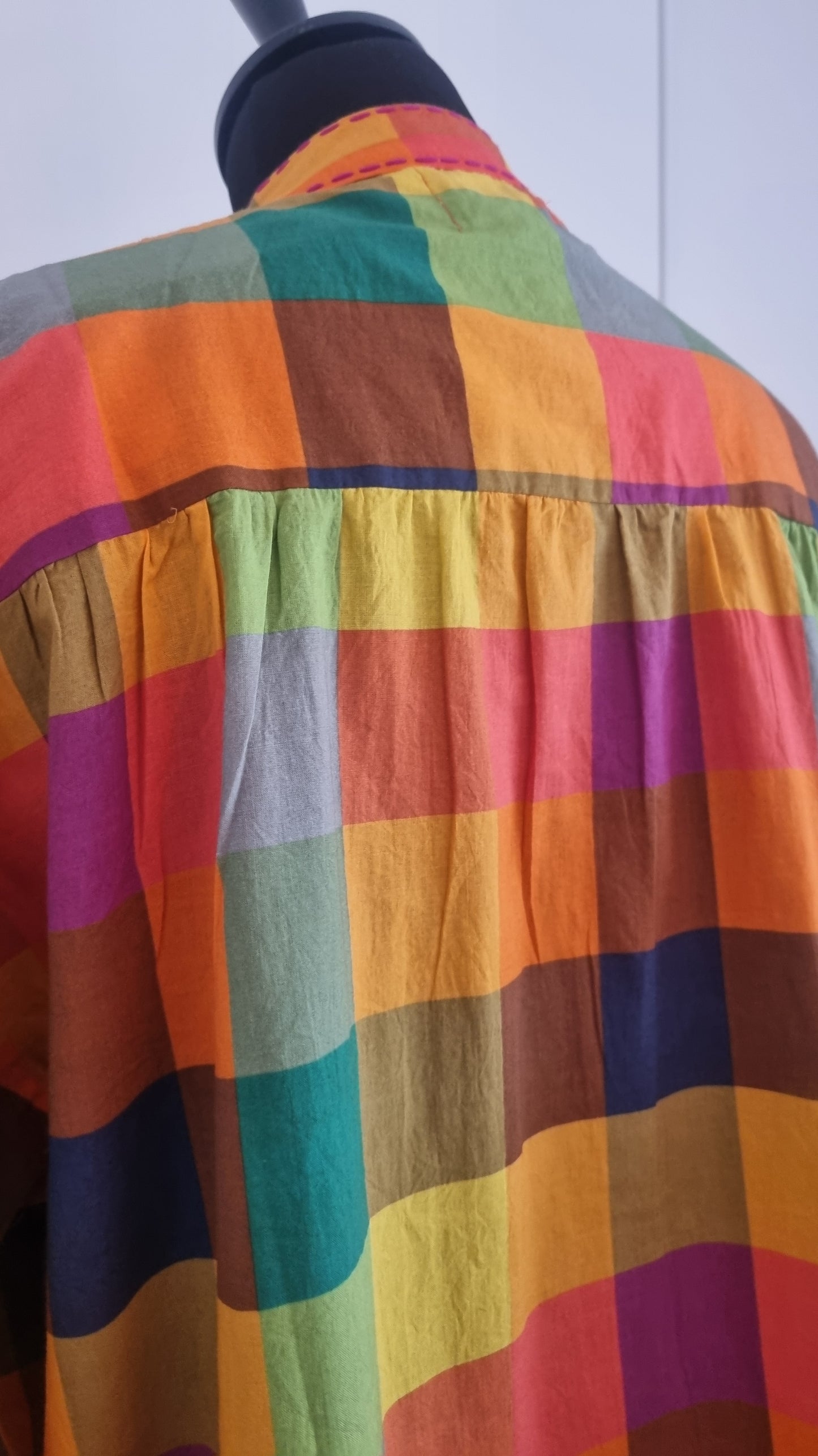 Blouse brodée