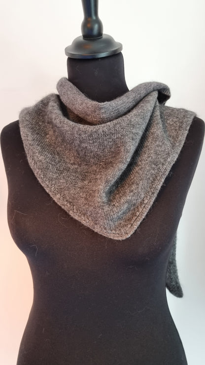 Bandana en cachemire gris foncé